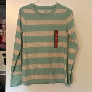Long sleeve target tee